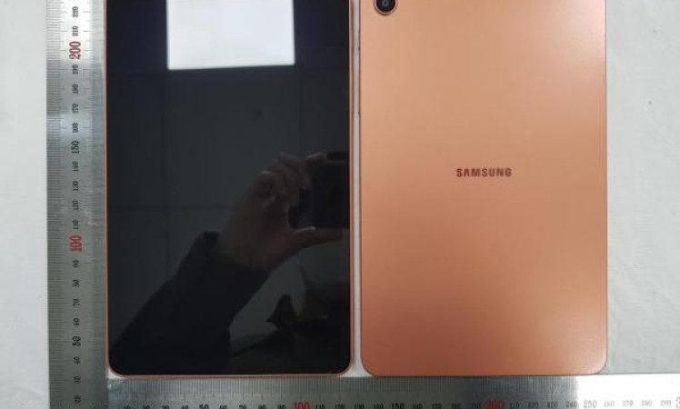 8-inch Samsung Galaxy Tab SM-T270 tablet leaks out