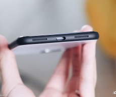 Another batch of Pixel 4 pictures showing Face Unlock process