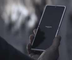 Galaxy Z Flip Thom Browne Edition - Video Leaked