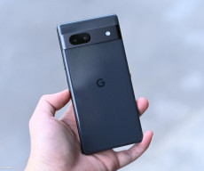 Google Pixel 7a live hands on image leaked.