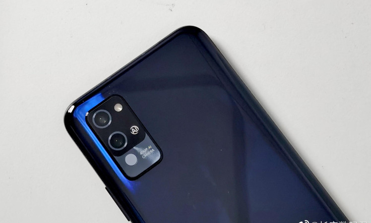 Honor Play4 Pro spotted in the wild with unknown (LIDAR?) sensor
