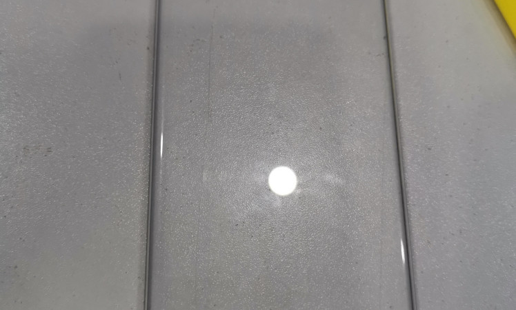 Huawei Mate 30 screen protector surfaces