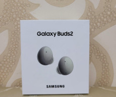 Live images of galaxy buds 2