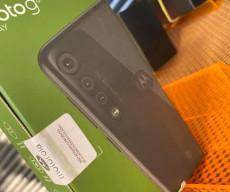 Moto G8 Play gets unboxed