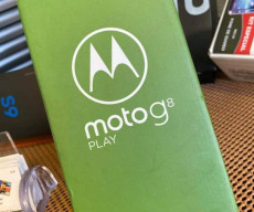 Moto G8 Play gets unboxed