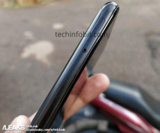 moto-one-the-first-ever-motorola-phone-with-display-notch-real-photos-of-moto-one-leaked-techinfobit-3
