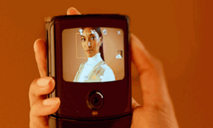 Motorola Razr Selfie