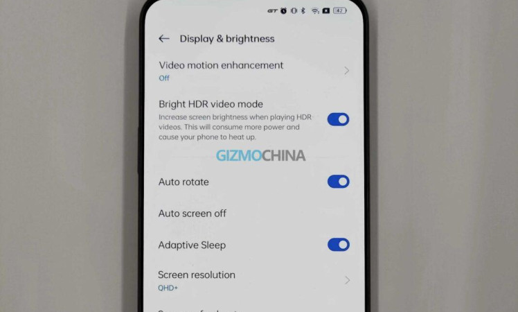 Realme GT 2 Pro pictured with under-display front camera