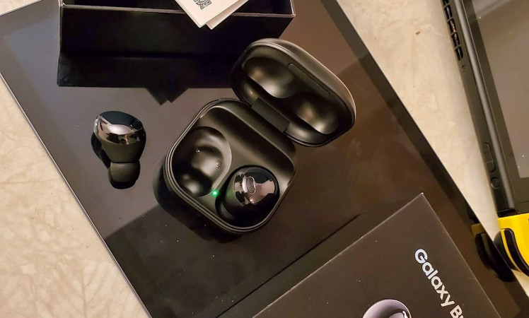 Samsung Galaxy Buds Pro Unboxing