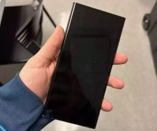 Samsung Galaxy S23 Ultra hands on live image leaked.
