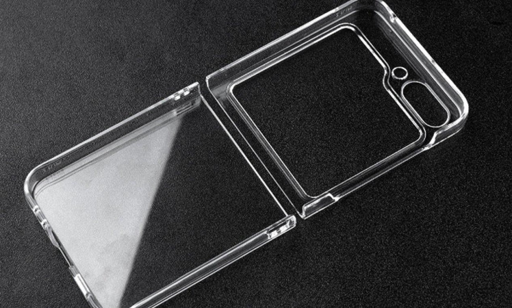 Samsung Galaxy Z Flip5 transparent cases leaked.