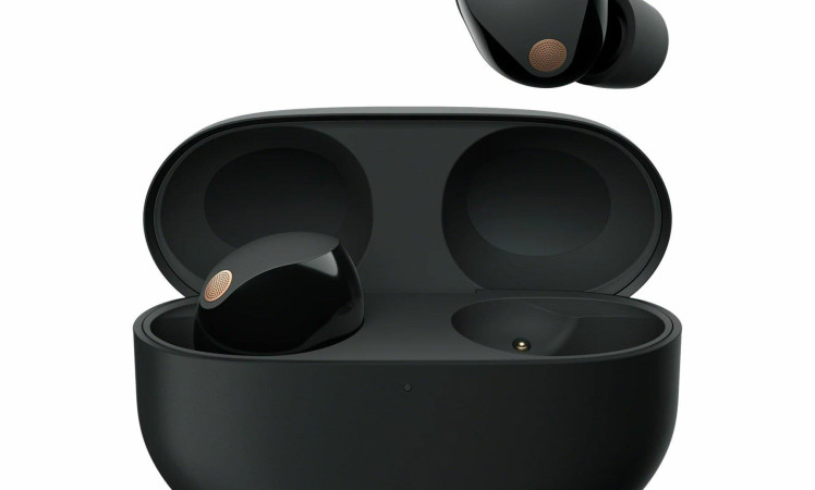 Sony WF-1000XM5 earphones press renders leaked