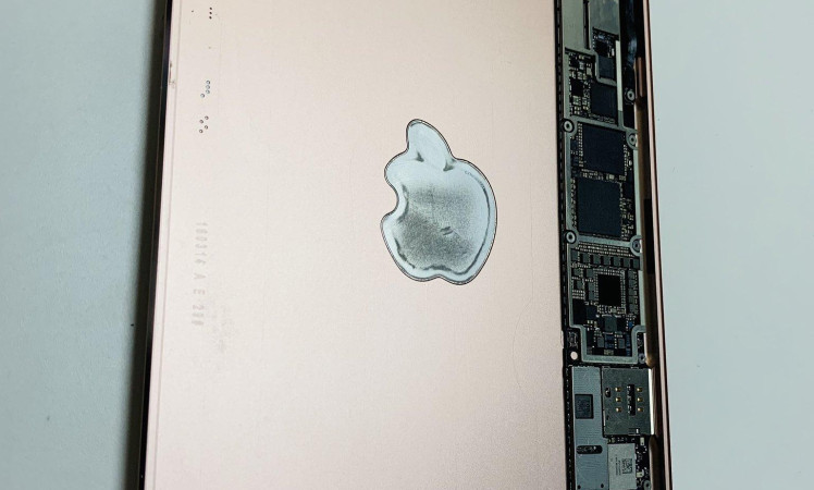 Unknown Apple Ipad Mini prototype leaked