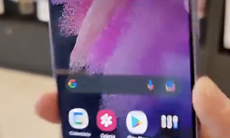 Video hands-on purple Galaxy S21 FE leaks out