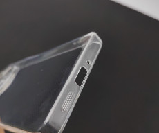 Xiaomi 13 Ultra protective case surfaces