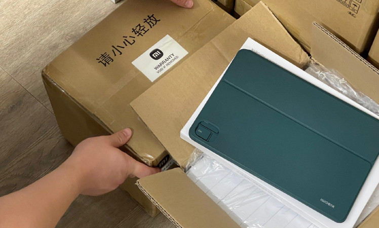 Xiaomi Mi Pad 5 Another Case Leaked with Attached Keyboard by Digital Chat Station.